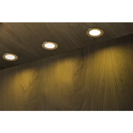 INEZ R   króm 12V= LED 3W IP44  3000K