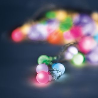   100 Led, karácsonyfa fényfüzér, matt fehér gömbökkel,10 méter, színes fényhatás