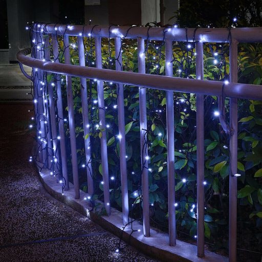 Napelemes 300 LED-es hideg fehér dekorációs fényfüzér, kerti égősor